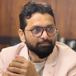 Sarwar Ali, Founder & Director of Giri Noora