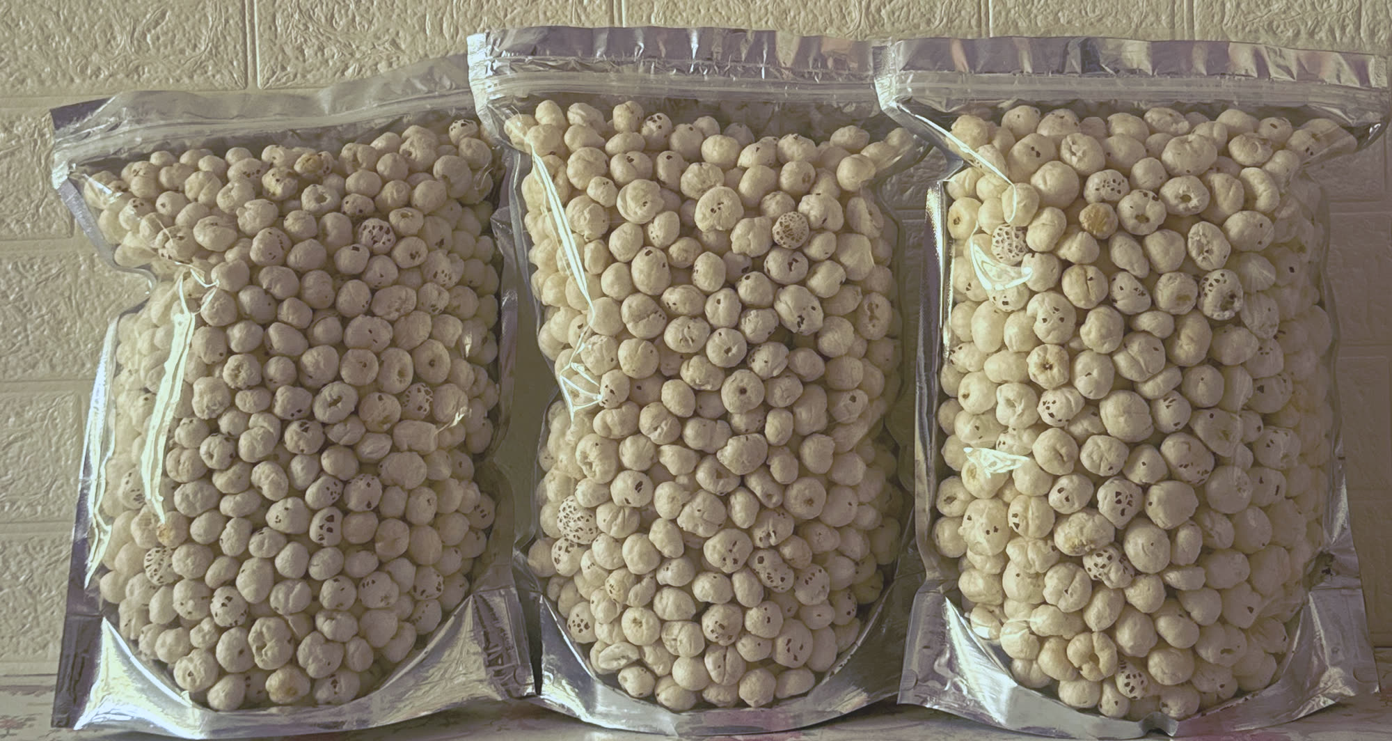 Export Vacuum Packed Makhana Giri Noora